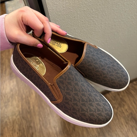 Michael Kors Slip Ons - Picture 3 of 4